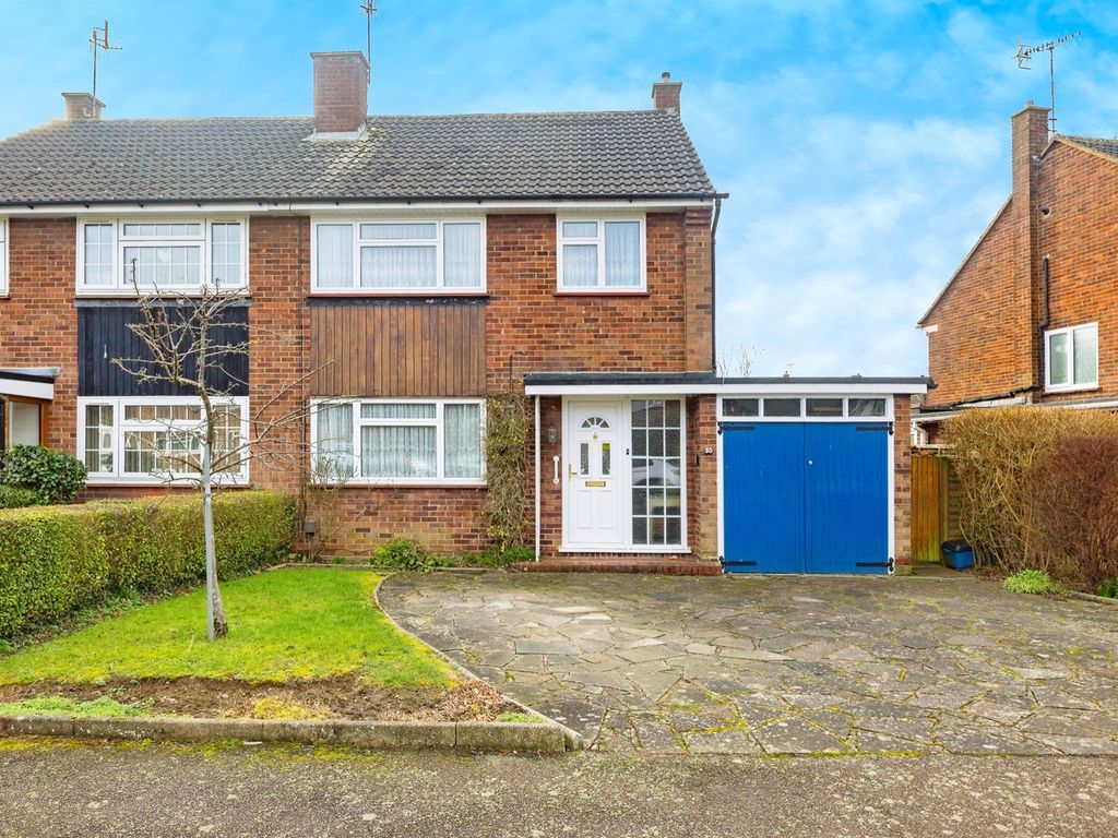 3 bed semidetached house for sale in Farm Way, Bushey WD23, £585,000