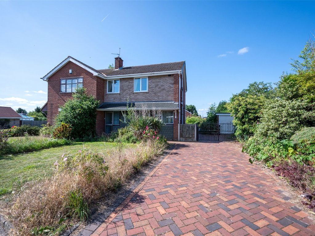 3 bed semidetached house for sale in Lyndale Drive, Lyndale Park