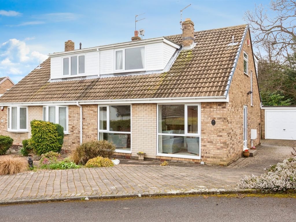 3 bed semidetached bungalow for sale in Wingate Grove, Sandal, Wakefield WF2, £325,000 Zoopla