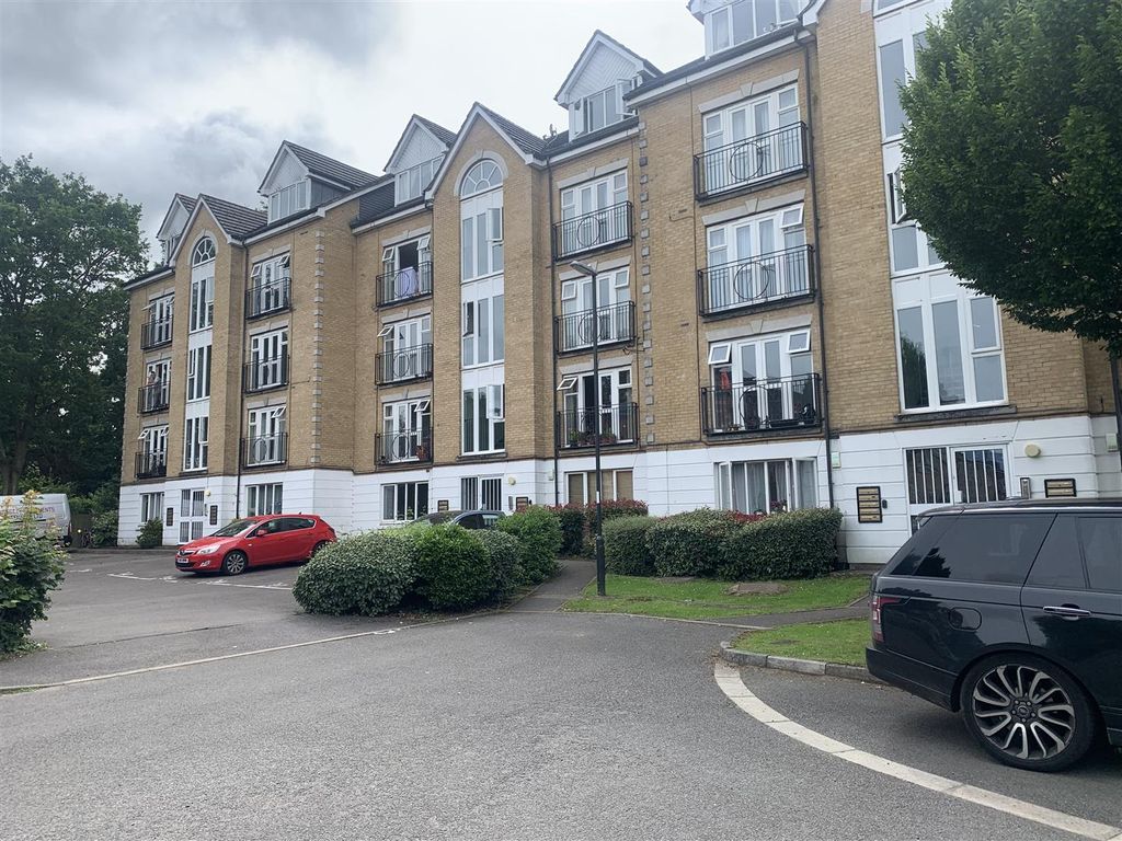 1 bed property to rent in Beverley Mews, Crawley RH10 Zoopla