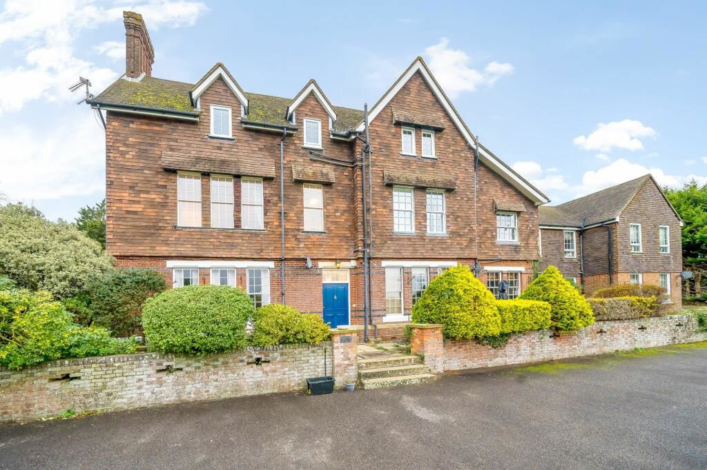 2 bed flat for sale in Burton Park Road, Petworth GU28, £290,000 Zoopla