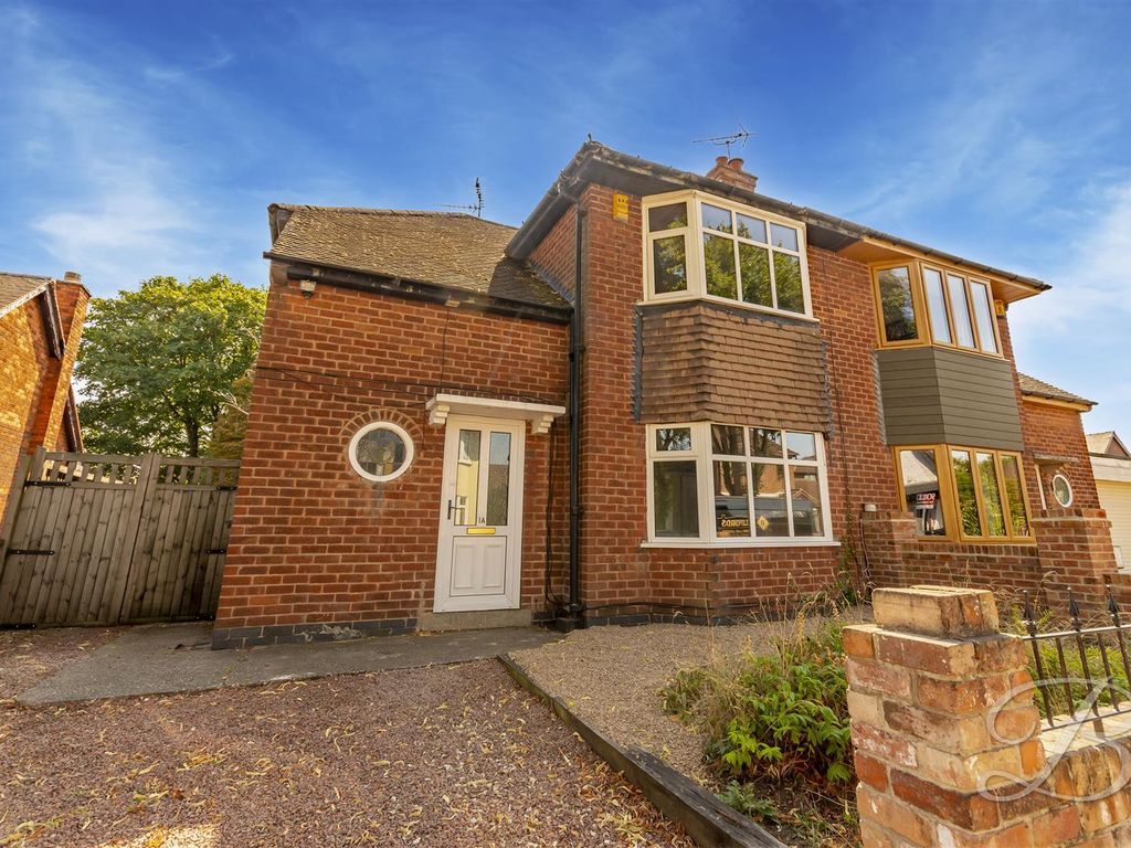3 bed semidetached house for sale in Normanton Drive, Mansfield NG18