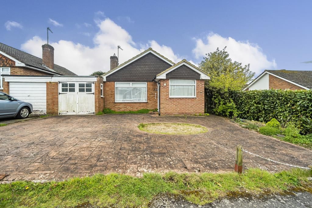 3 bed bungalow for sale in Kingsclere, Hampshire RG20, £425,000 Zoopla