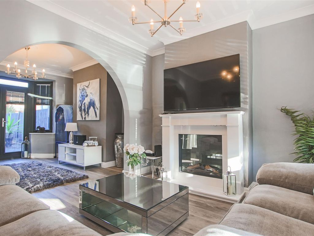 3 bed semidetached house for sale in East Lancashire Road, Worsley