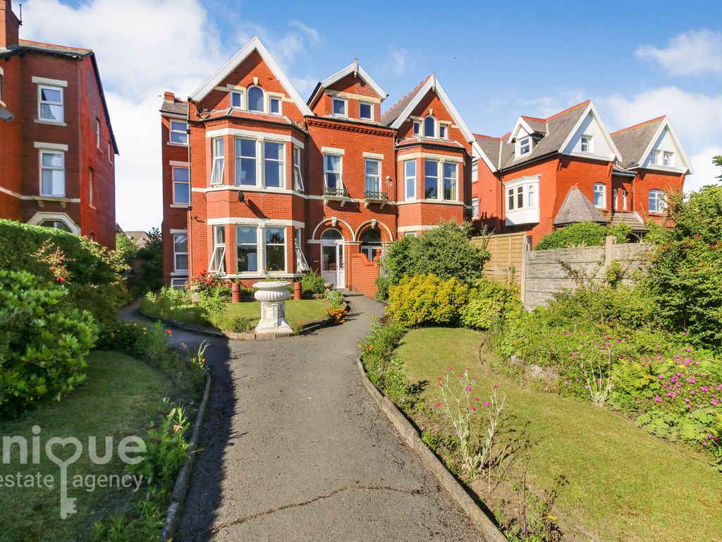 7 bed semidetached house for sale in Clifton Drive South, Lytham St