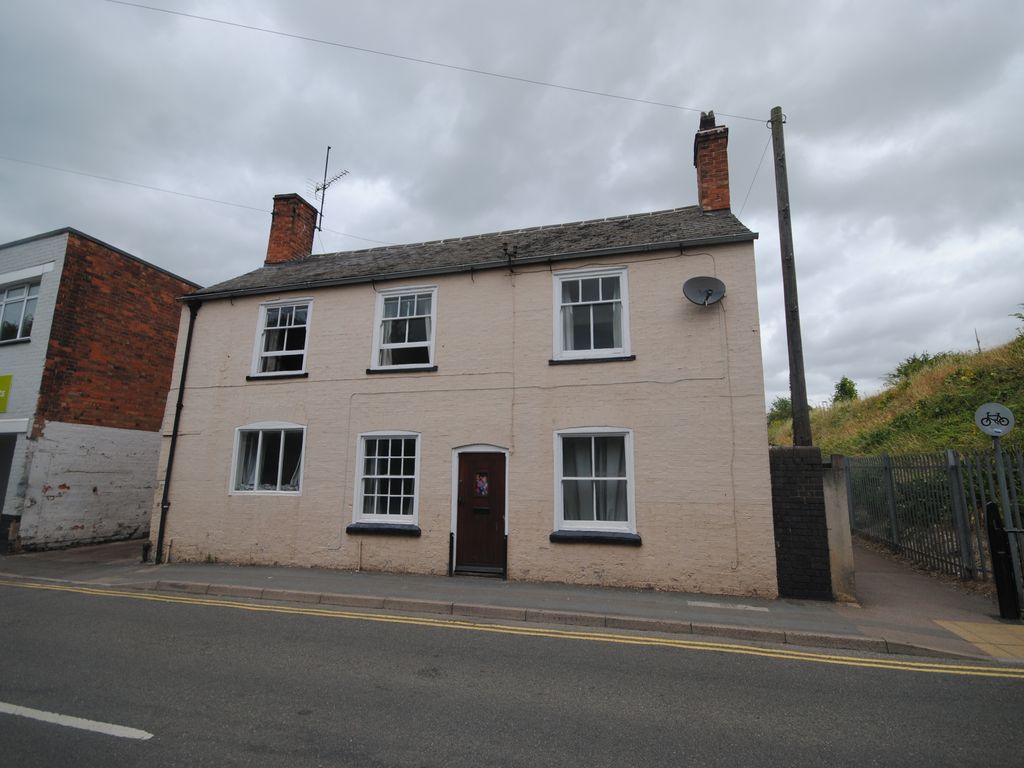 4 bed detached house to rent in Brook Street, Sileby, Leicestershire
