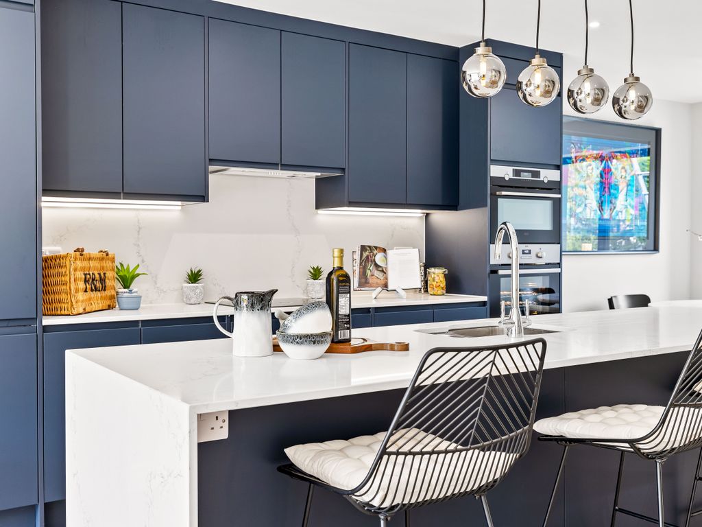 3 bed detached house for sale in Ref Sb Reigate Road, Hookwood RH6