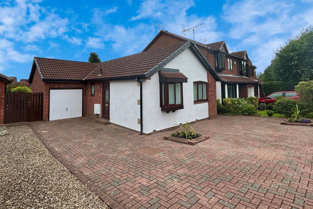 2 bed bungalow for sale in Westminster Way, Church Green, Newcastle