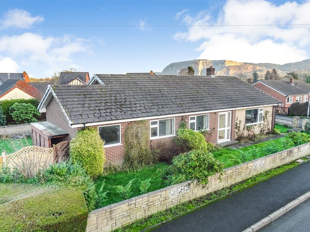 3 bed bungalow for sale in Arddleen, Llanymynech, Powys SY22 Zoopla