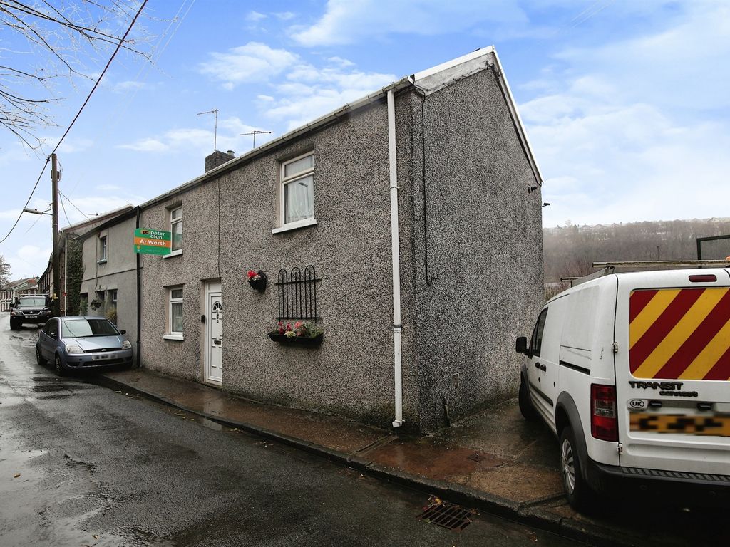 2 bed semidetached house for sale in Sunnybank, Tirphil, New Tredegar