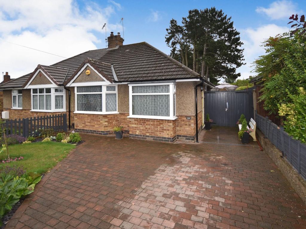 3 bed semidetached bungalow for sale in Charnwood Avenue, Westone, Northampton NN3 Zoopla