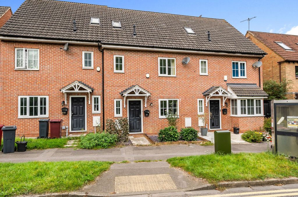 3 bed town house for sale in Pottery Road, Tilehurst, Reading RG30, £