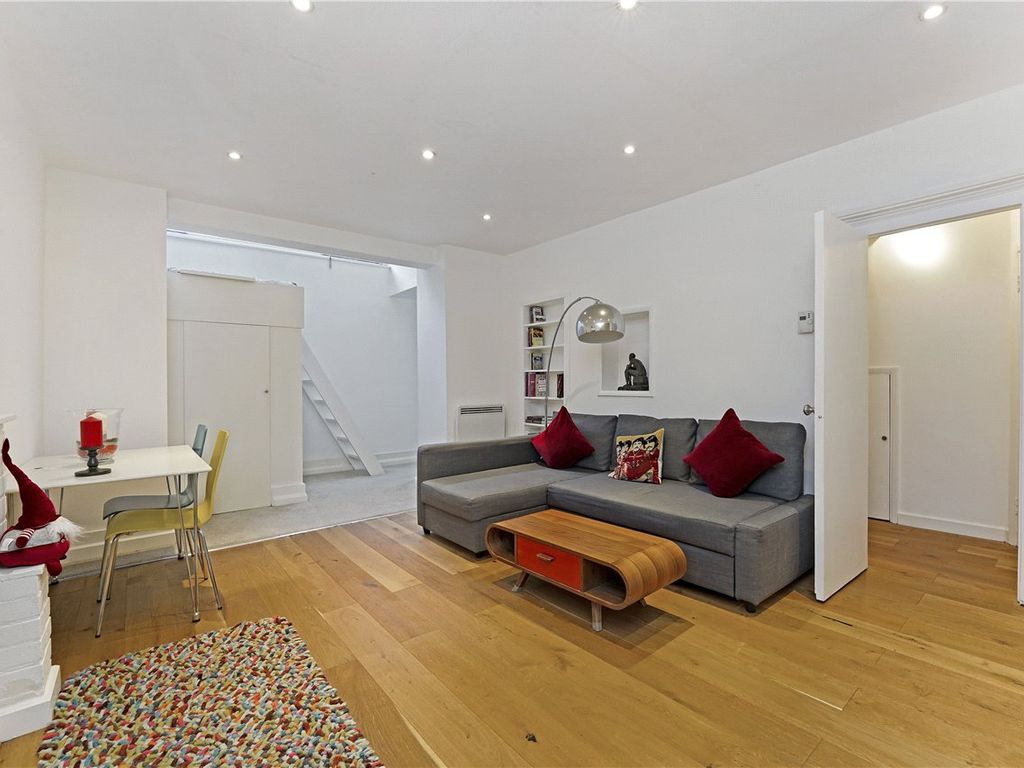 Studio for sale in Arundel House, 41 Arundel Gardens, London W11, £