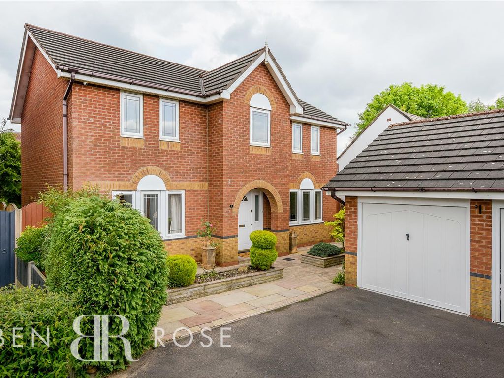 4 bed detached house for sale in Cherryfields, Euxton, Chorley PR7, £