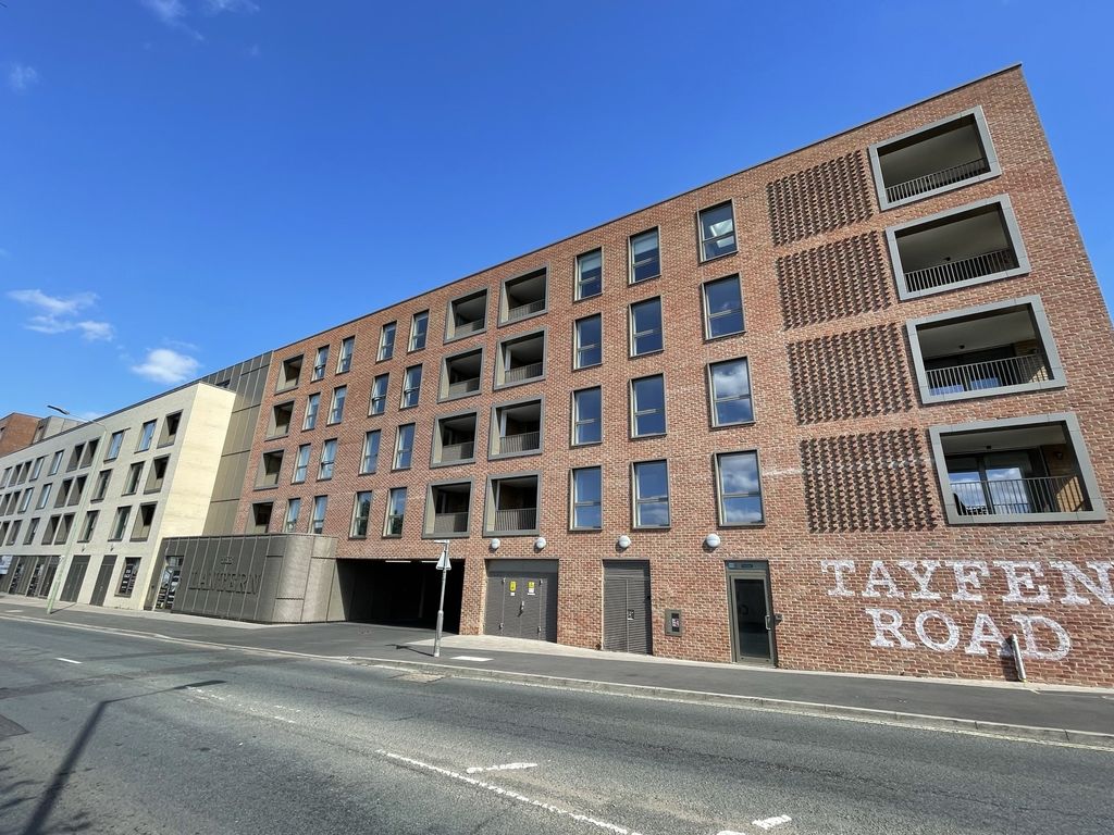 2 bed flat to rent in Tayfen Road, Bury St. Edmunds, Suffolk IP33 Zoopla