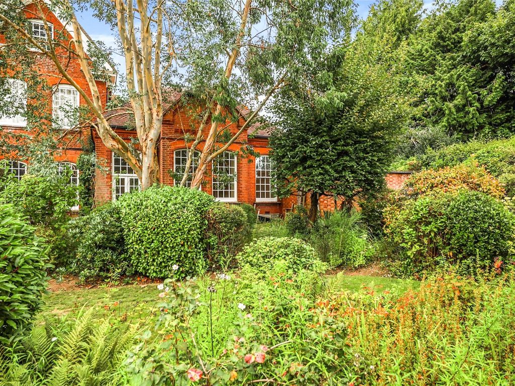 2 bed for sale in Summersbury Hall, Summersbury Drive