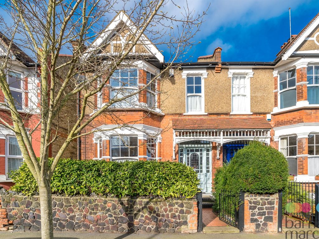 4 bed semidetached house for sale in Fallow Court Avenue, London N12