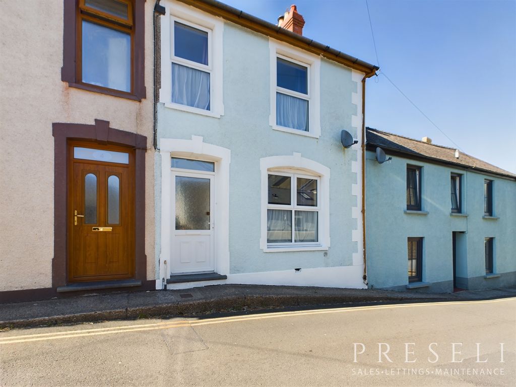 3 bed terraced house to rent in Ropewalk, Fishguard SA65, £695 pcm Zoopla