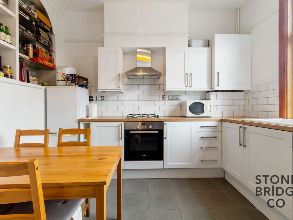 2 bed for sale in Whittington Road, London N22 Zoopla