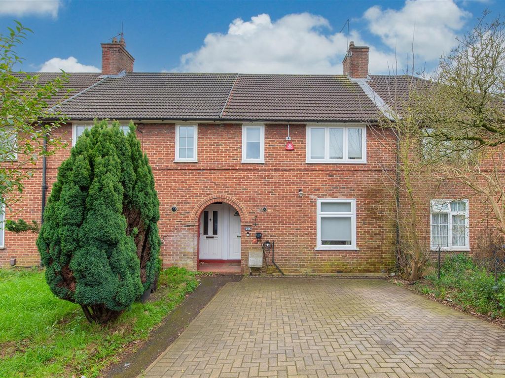 3 bed terraced house for sale in Watling Avenue, Burnt Oak, Edgware HA8