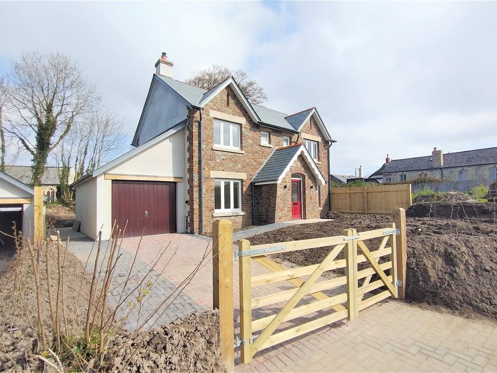 New home, 4 bed detached house for sale in Clarkes Lane, Merton