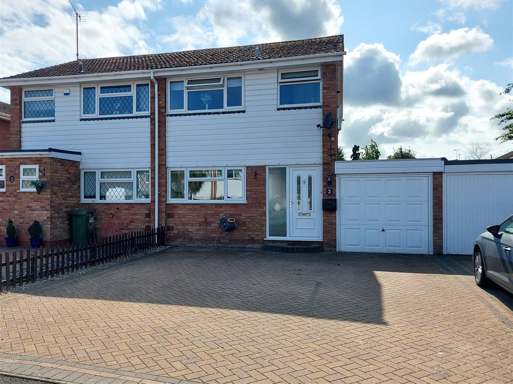 3 bed semidetached house for sale in Cherry Tree Walk, StourportOn