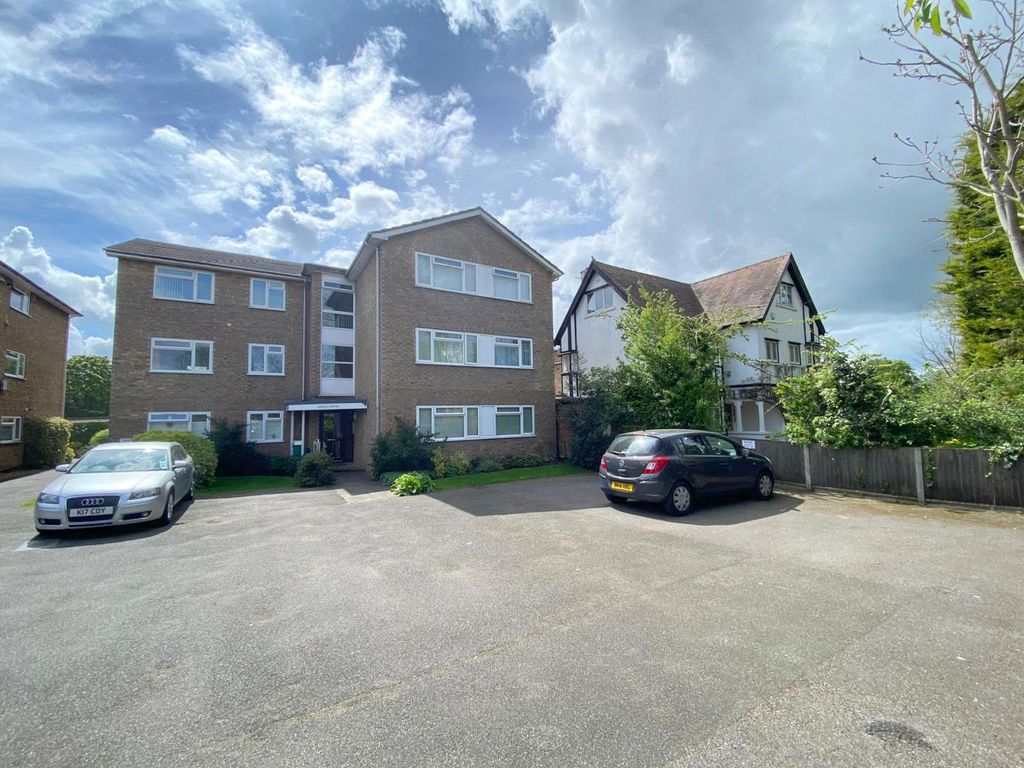 2 bed flat for sale in Fordbridge Road, Ashford TW15 Zoopla