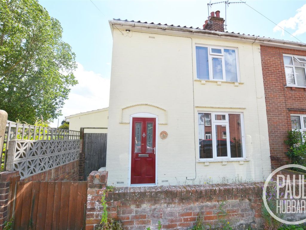 3 bed semidetached house for sale in Wellington Road, Pakefield NR33