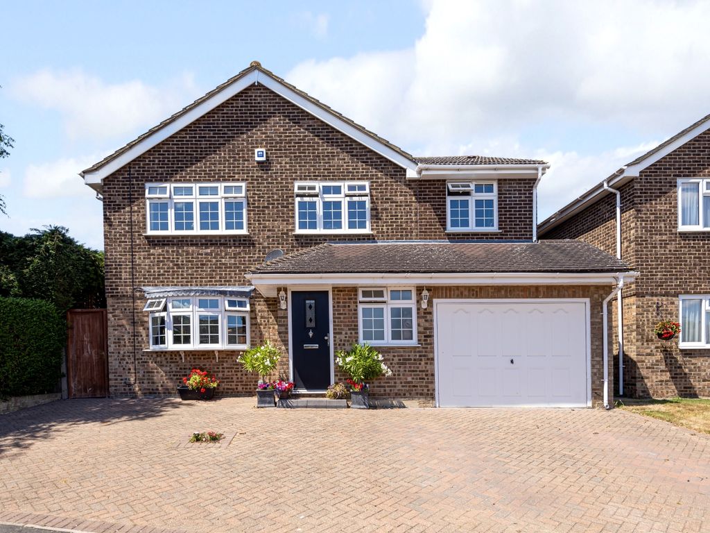 4 bed detached house for sale in Archer Way, Swanley BR8 Zoopla