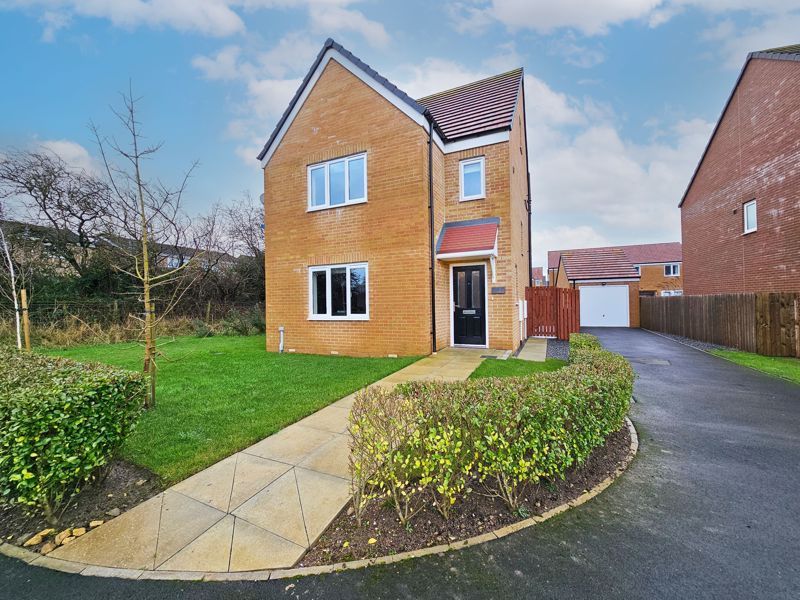 4 bed detached house for sale in Augusta Park Way, Dinnington