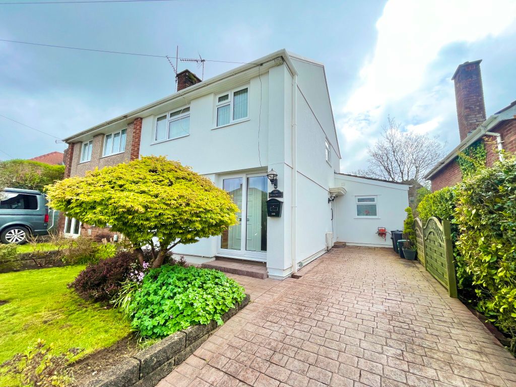 4 bed semidetached house for sale in Broadmead, Dunvant, Swansea SA2