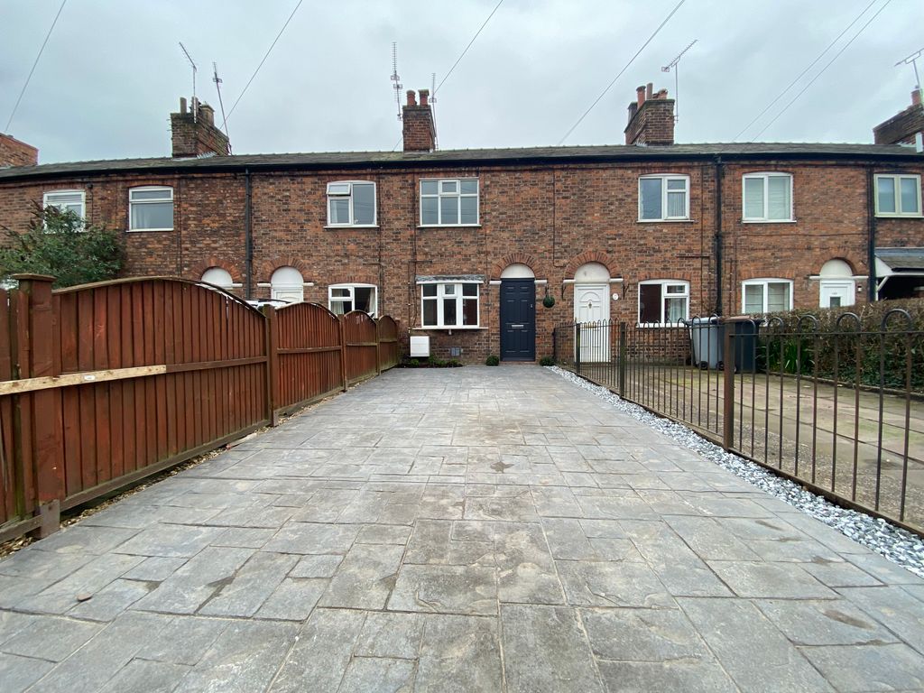 2 bed cottage to rent in London Road, Nantwich CW5, £900 pcm Zoopla