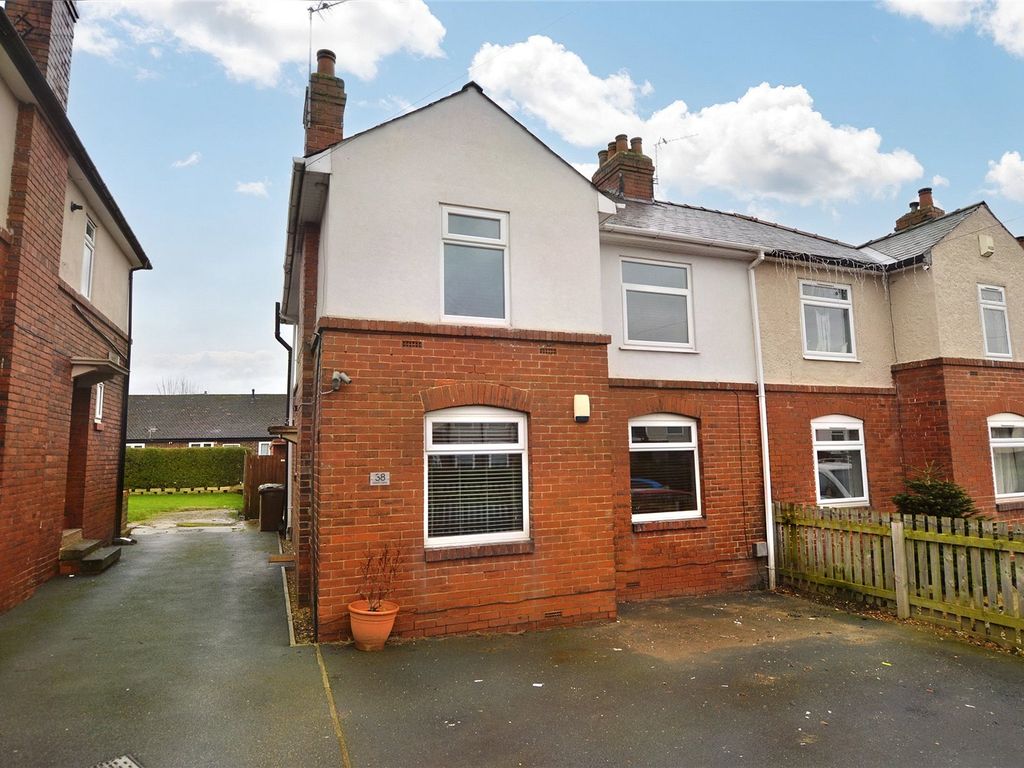 3 bed semidetached house for sale in North Lane, Oulton, Leeds, West