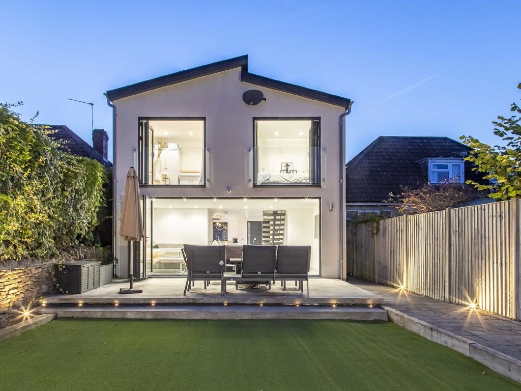 3 bed detached house for sale in Watleys End Road, Winterbourne