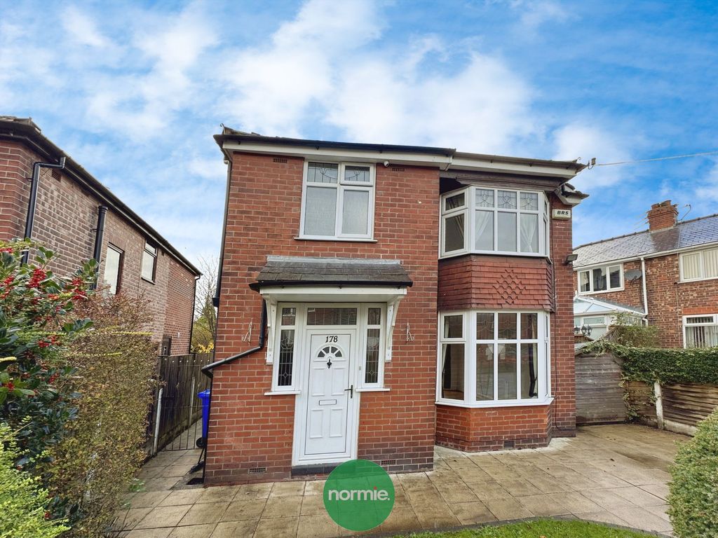 3 bed detached house for sale in St. Anns Road, Prestwich M25, £315,000 Zoopla