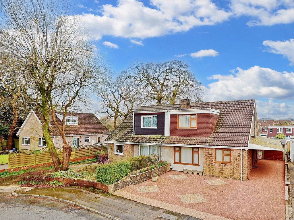 4 bed semidetached bungalow for sale in Meadow Crescent, Tonteg