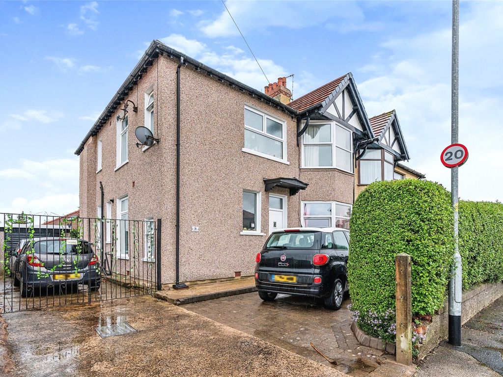 2 bed flat for sale in Westminster Avenue, Morecambe, Lancashire