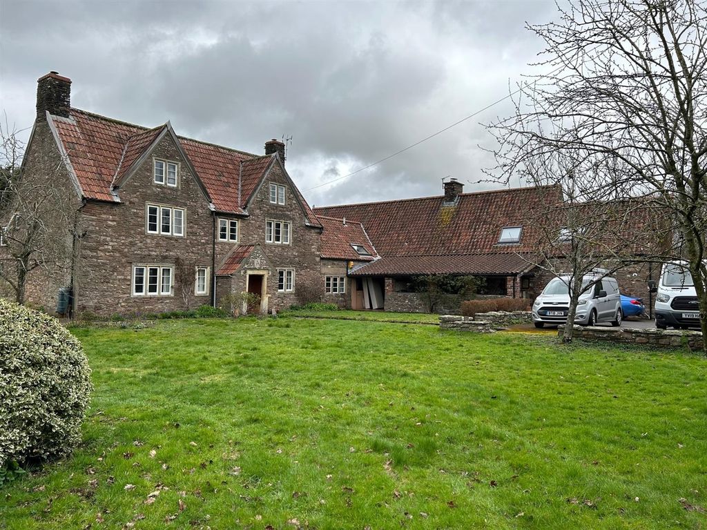 7 bed farmhouse to rent in Broad Lane, Yate, Bristol BS37 Zoopla