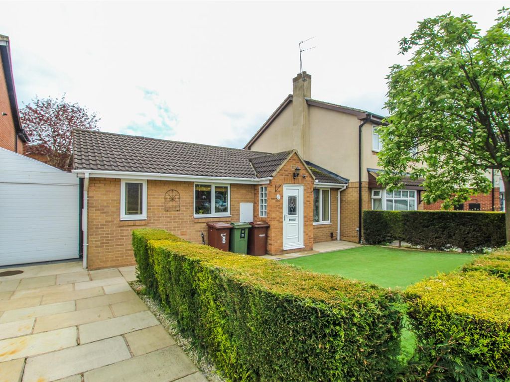 3 bed semidetached bungalow for sale in Meadow Brook Close, Normanton