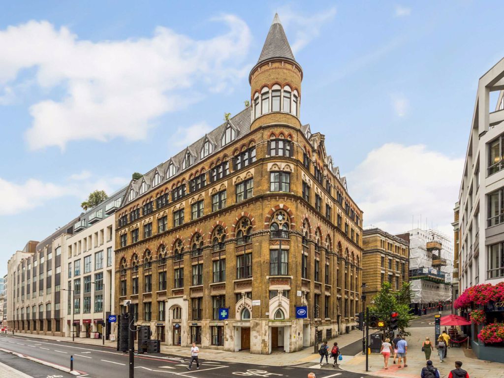 2 bed flat to rent in Farringdon Road, London EC1M Zoopla
