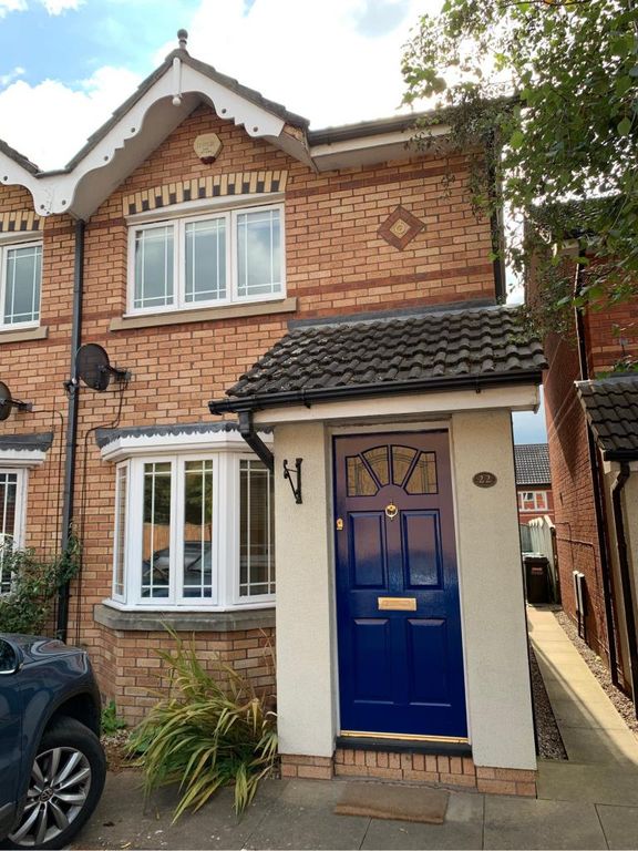 2 bed mews house to rent in Holmeswood Close, Wilmslow SK9 Zoopla
