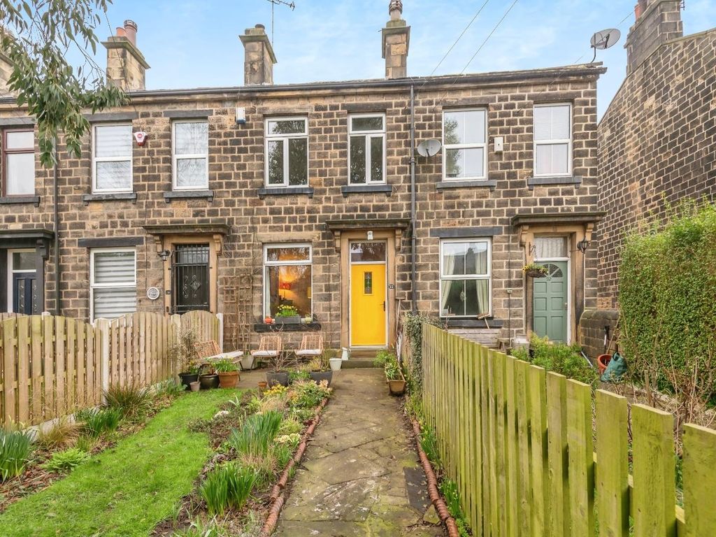 2 bed terraced house for sale in Moorfields, Bramley LS13, £225,000