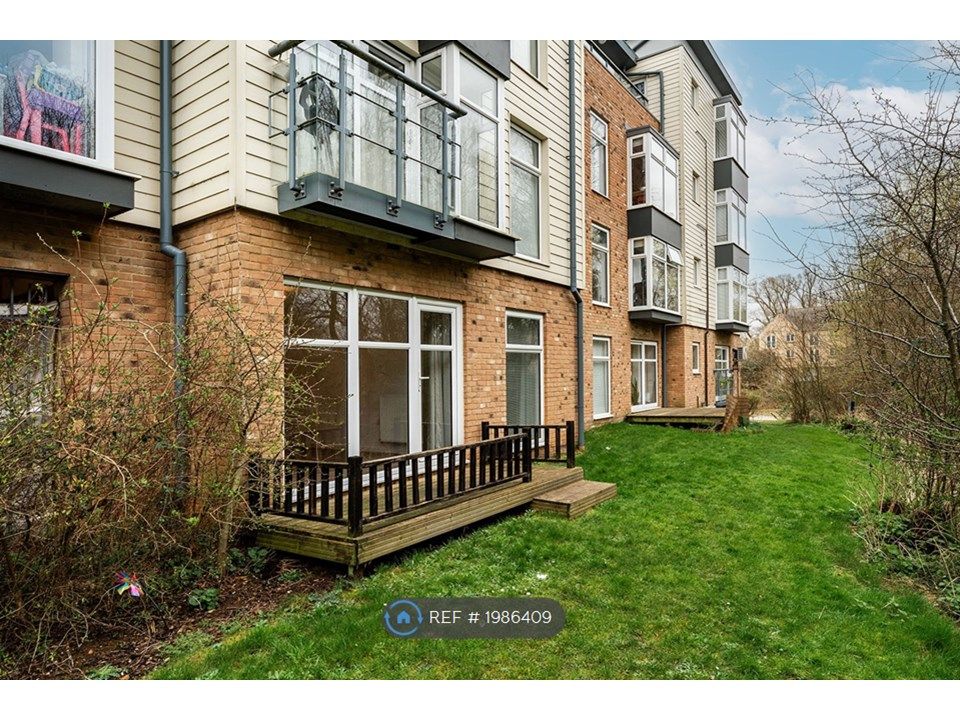 2 bed flat to rent in Red Admiral Court, Little Paxton, St. Neots PE19