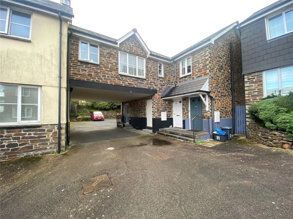 1 bed flat for sale in Pendilly Drive, St. Austell, Cornwall PL25, £