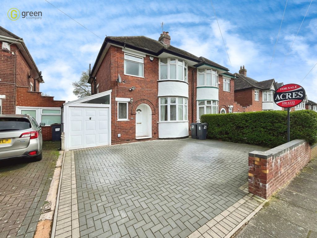 3 bed semidetached house for sale in Yateley Crescent, Great Barr