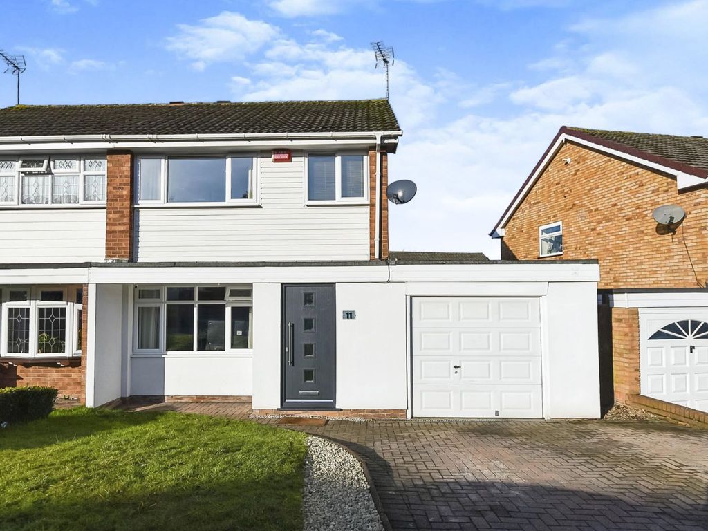 3 bed semidetached house for sale in Gainsbrook Crescent, Norton Canes