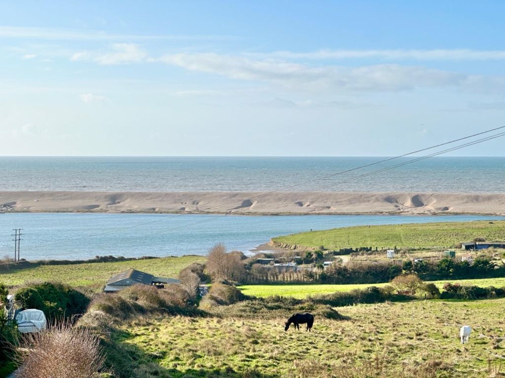 2 bed flat for sale in Westhill Road, Wyke Regis, Weymouth DT4, £