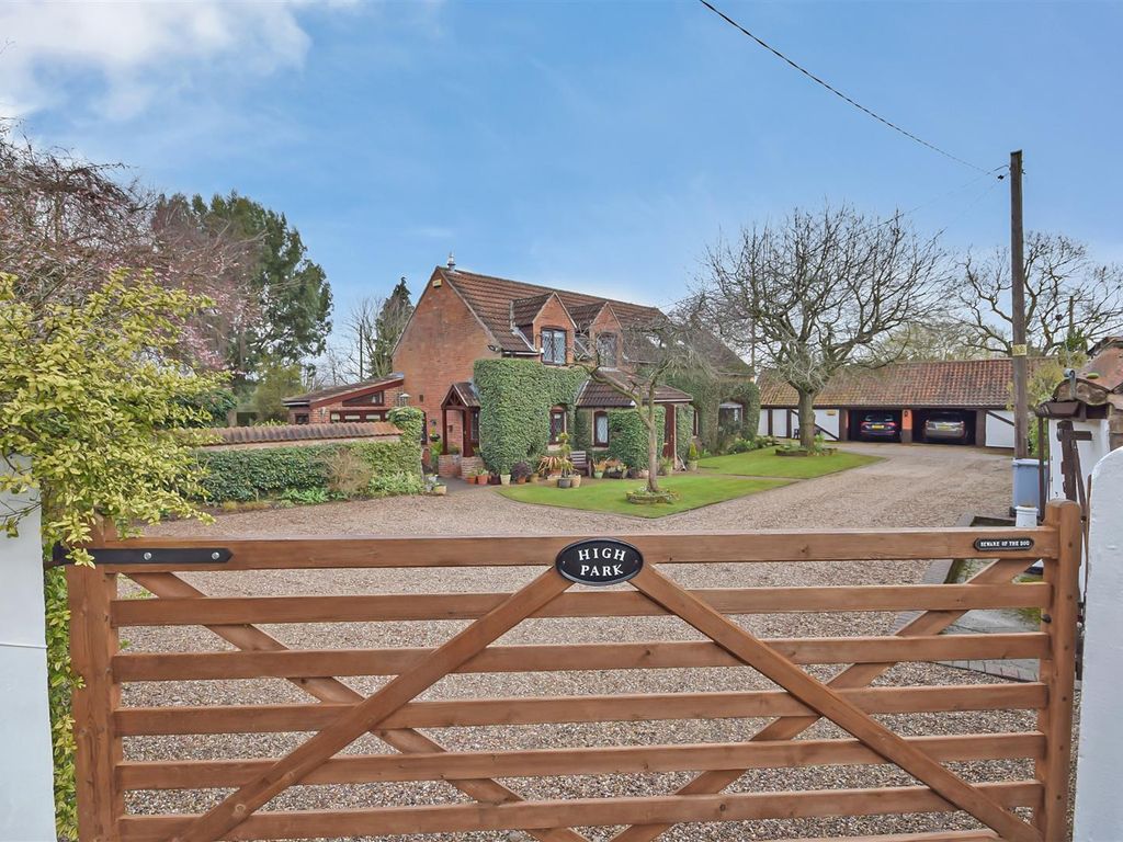 5 bed detached house for sale in High Park, Cross Lane, Blidworth NG21