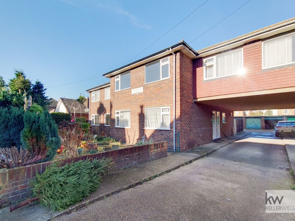 Chesterfield Court, Chesterfield Road, Ashford, Surrey TW15  