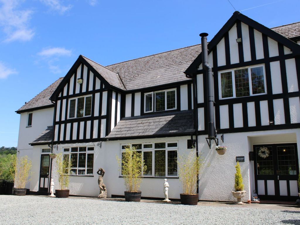 4 bed property for sale in Crossgates, Llandrindod Wells LD1 Zoopla